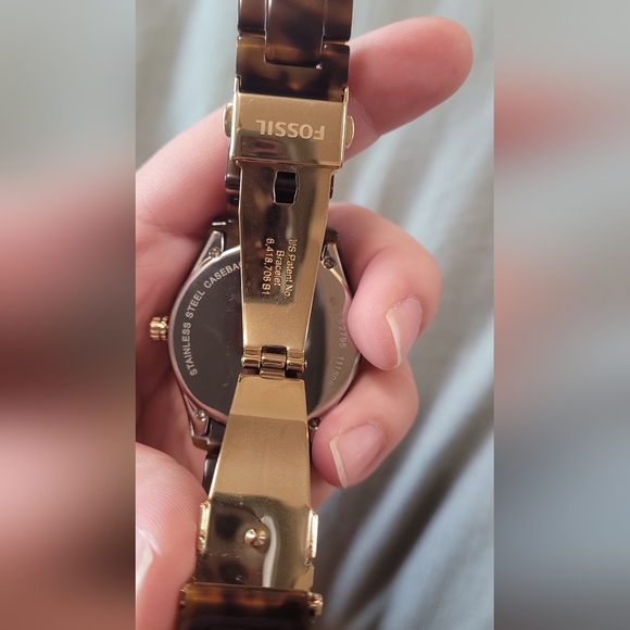 Fossil Watch - Picture 3 of 3
